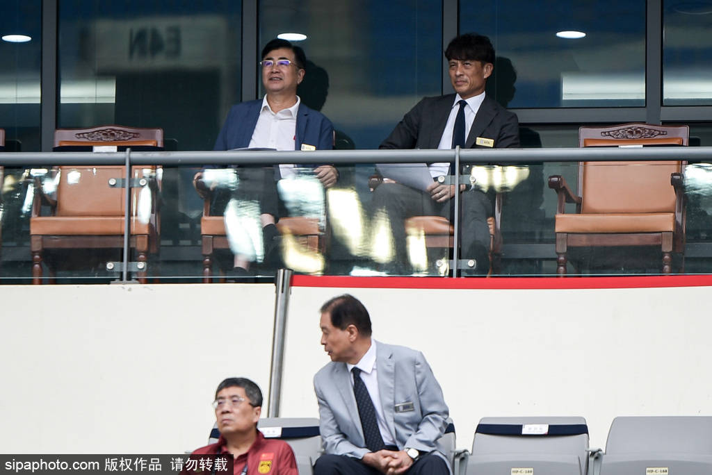 中超赛场尴尬一幕：赵剑非的被冷落与山东泰山的争冠梦碎