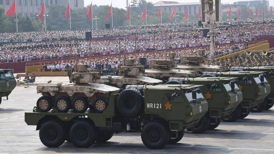 乌情报局看懂了93阅兵：中国若向俄罗斯提供武器，乌军撑不了半年